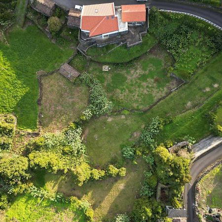 Casa Dos Caldeiras Bed & Breakfast Lajes do Pico Exterior photo